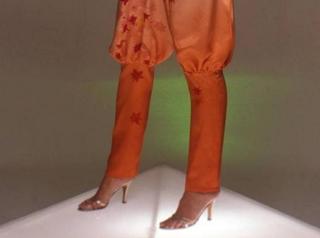 Randi Oakes feet photo 3