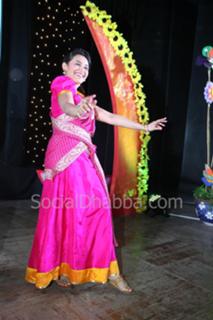 Rani Mukerji feet photo thumbnail