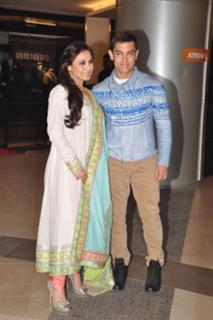 Rani Mukerji feet photo thumbnail