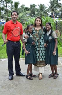 Rani Mukerji feet photo thumbnail