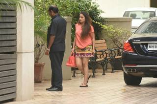 Rani Mukerji feet photo thumbnail