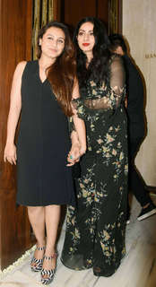 Rani Mukerji feet photo thumbnail