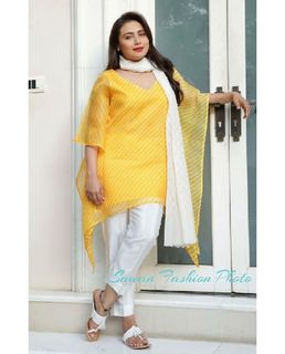 Rani Mukerji feet photo thumbnail