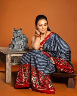 Rani Mukerji feet photo thumbnail