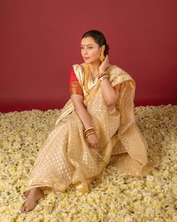 Rani Mukerji feet photo thumbnail