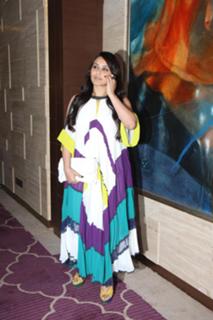 Rani Mukerji feet photo thumbnail