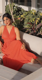 Rania Mansour feet photo thumbnail