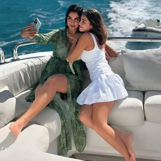 Rania Mansour feet photo thumbnail