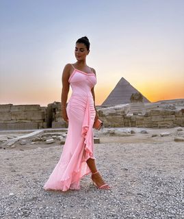Rania Mansour feet photo thumbnail