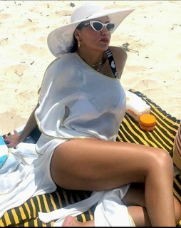 Rania Youssef feet photo thumbnail