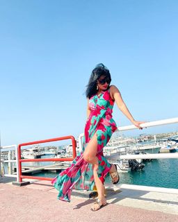 Rania Youssef feet photo thumbnail