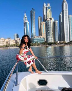 Rania Youssef feet photo thumbnail