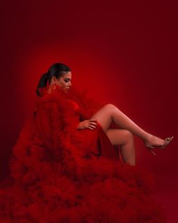 Rania Youssef feet photo thumbnail
