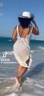 Rania Youssef feet photo thumbnail