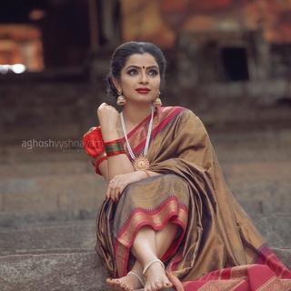 Ranjitha Menon feet photo 9