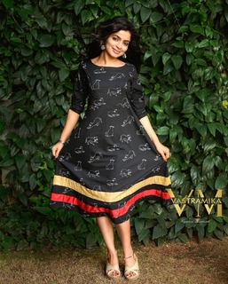 Ranjitha Menon feet photo 5