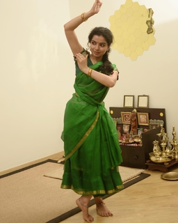 Ranjitha Menon feet photo 2