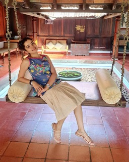 Ranjitha Menon feet photo 13