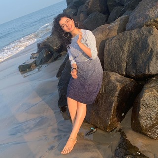 Ranjitha Menon feet photo 10