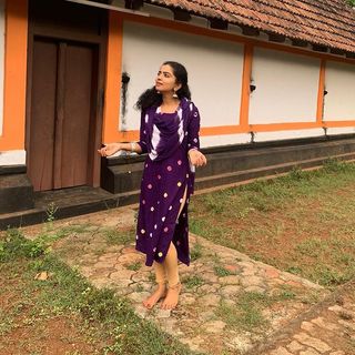 Ranjitha Menon feet photo 3