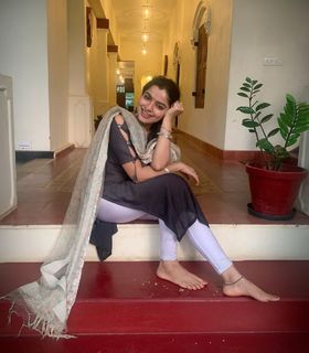 Ranjitha Menon feet photo 9