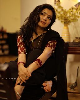 Ranjitha Menon feet photo 7