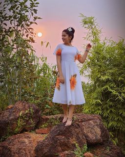 Ranjitha Menon feet photo 16