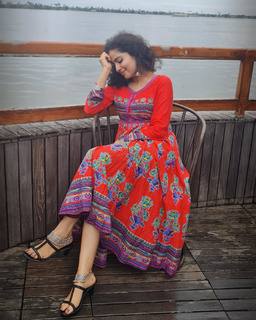 Ranjitha Menon feet photo 9