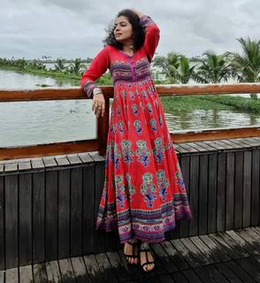 Ranjitha Menon feet photo 6
