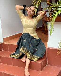 Ranjitha Menon feet photo 18