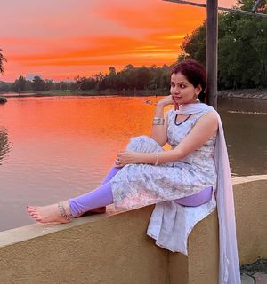 Ranjitha Menon feet photo 5