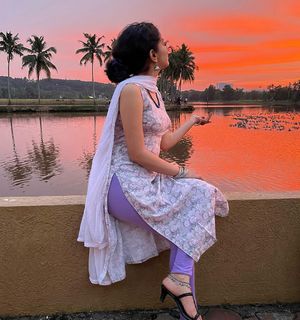 Ranjitha Menon feet photo 3