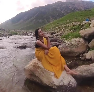 Ranjitha Menon feet photo 15