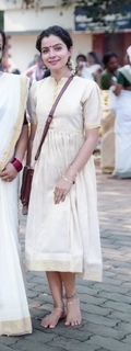 Ranjitha Menon feet photo 9