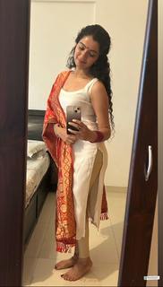 Ranjitha Menon feet photo 10