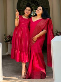 Ranjitha Menon feet photo 8