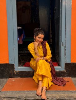 Ranjitha Menon feet photo 5