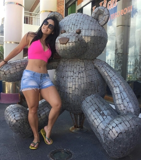 Raquel Benetti feet photo 1