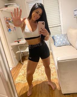 Raquel Benetti feet photo 16
