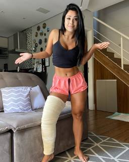 Raquel Benetti feet photo 11