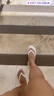 Raquel Benetti feet photo 9