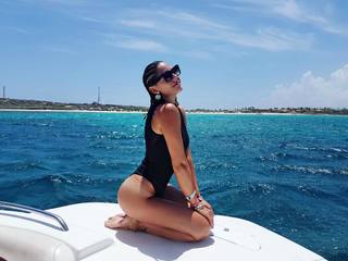 Raquel Calderon feet photo 8
