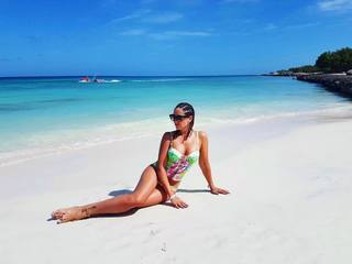 Raquel Calderon feet photo 6