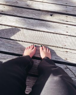 Raquel Calderon feet photo 8