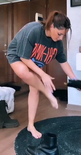 Raquel Calderon feet photo 2