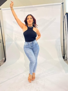 Raquel Cordova feet photo 17