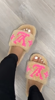Raquel Cordova feet photo 19
