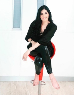 Raquel Garza feet photo 5