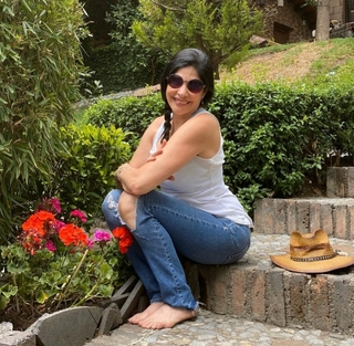 Raquel Garza feet photo 1