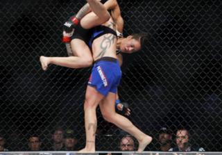 Raquel Pennington feet photo 8